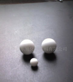 四氟球的特性与应用 耐腐蚀、低摩擦的理想材料
